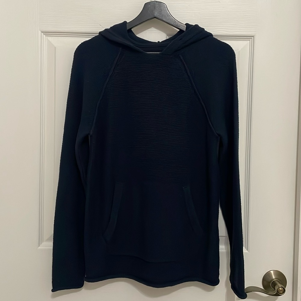 Abercrombie and Fitch men’s navy knit pullover hoodie